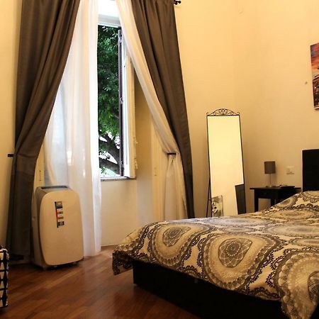 Apartamento La Dimora Dell'Artista Palermo Exterior foto